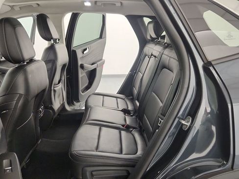 Used 2022 Ford Escape SEL image 25