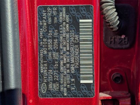 Certified 2024 Hyundai Elantra SEL image 23