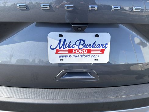 Used 2022 Ford Escape SE w/ Convenience Package image 10