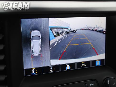 Certified 2023 GMC Acadia SLT w/ Elevation Edition image 17