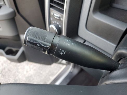 Used 2014 RAM 1500 Classic SLT image 26