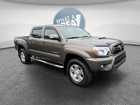 Used 2013 Toyota Tacoma 4x4 Double Cab w/ TRD Sport Pkg image 1