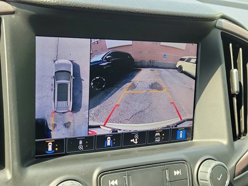 Used 2022 GMC Terrain AT4 w/ Tech Package AWD/4WD image 25