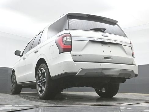Used 2020 Ford Expedition Limited w/ Special Edition Package AWD/4WD image 33