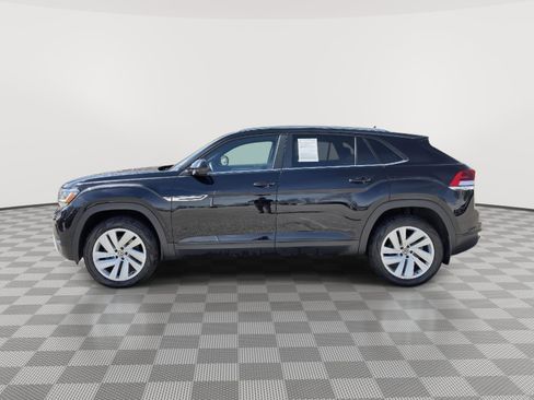 Certified 2020 Volkswagen Atlas Cross Sport SE w/ Panoramic Sunroof Package AWD/4WD image 4