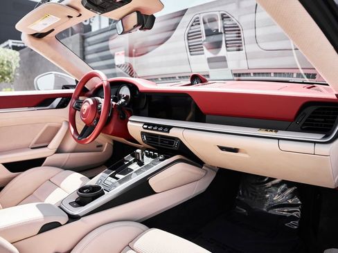 Used 2021 Porsche 911 Targa 4S image 41