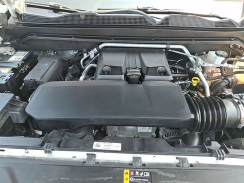 Used 2023 Chevrolet Colorado LT w/ LT Convenience Package II AWD/4WD image 27