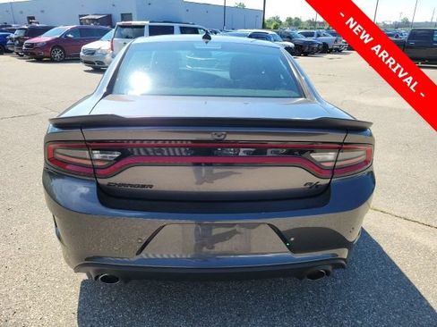 Used 2022 Dodge Charger R/T w/ Performance Handling Group RWD image 4