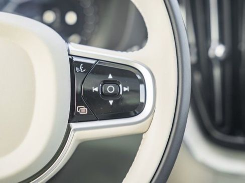 New 2026 Volvo XC60 B5 Ultra w/ Protection Package Premier image 29