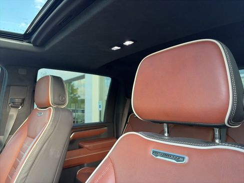 Used 2024 GMC Sierra 3500 Denali Ultimate AWD/4WD image 25