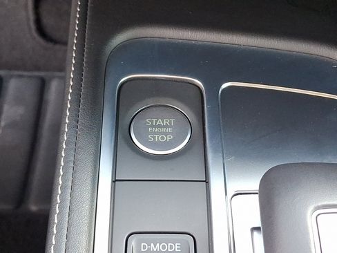 Certified 2025 INFINITI QX60 Luxe image 29