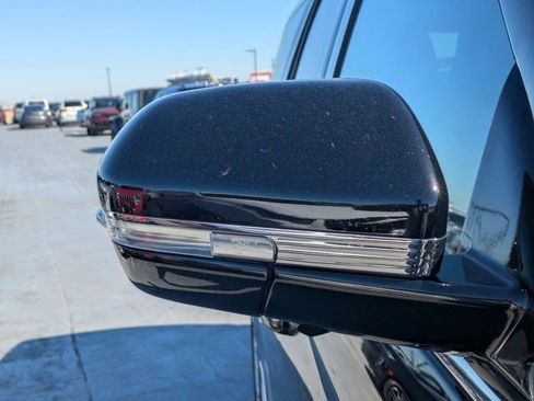 Used 2023 Lincoln Navigator L Reserve image 10