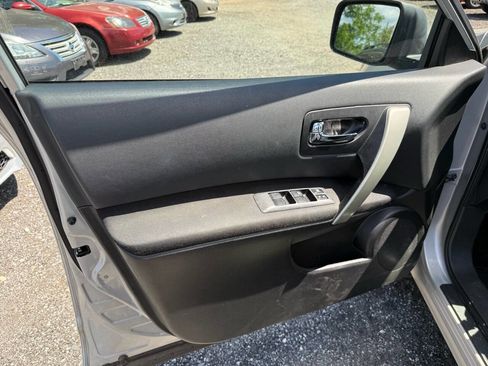 Used 2013 Nissan Rogue S w/ Special Edition Pkg AWD/4WD image 17