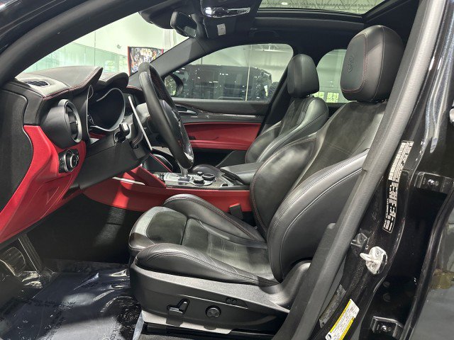Used 2018 Alfa Romeo Stelvio Quadrifoglio w/ Driver Assist Dynamic Package AWD/4WD image 44