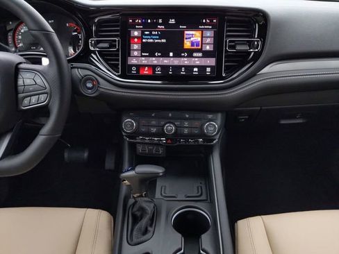 Used 2022 Dodge Durango GT image 19