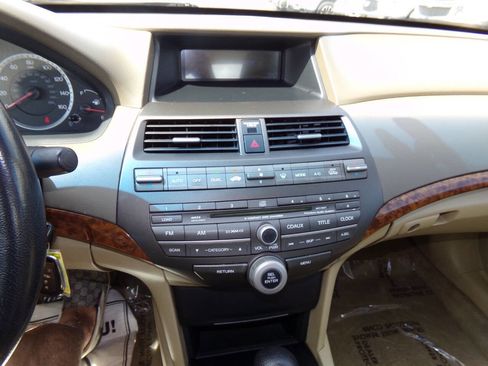 Used 2009 Honda Accord EX-L image 45