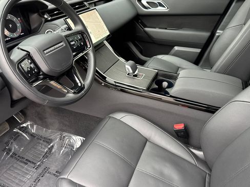 Certified 2026 Land Rover Range Rover Velar Dynamic SE AWD/4WD image 9