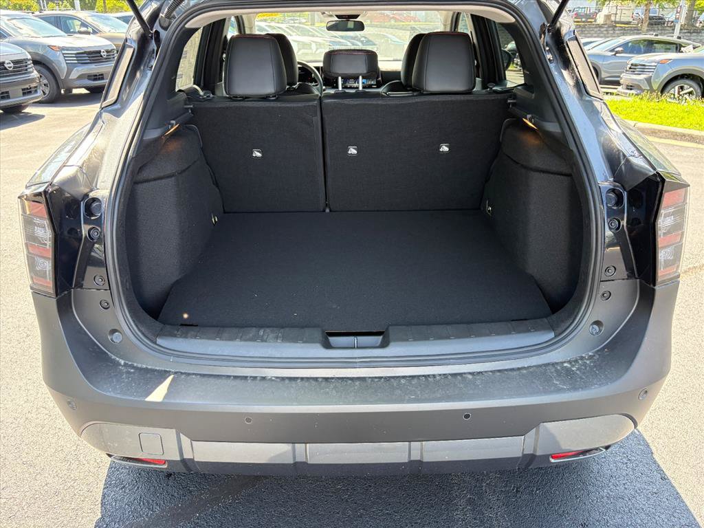 Used 2026 Nissan Kicks SR w/ Cold Weather Package AWD/4WD image 26