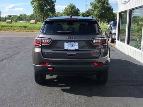 Used 2024 Jeep Compass Trailhawk w/ Sun and Sound Group AWD/4WD image 9