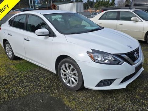 Used 2019 Nissan Sentra SV image 2