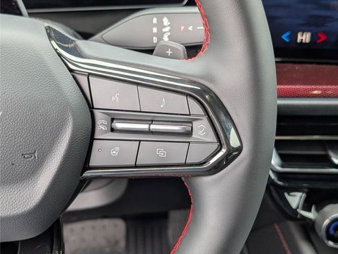 New 2026 Chevrolet Traverse RS w/ LPO, Floor Liner Package image 22