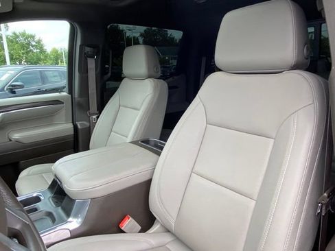Used 2023 Chevrolet Silverado 1500 LTZ w/ LTZ Premium Package AWD/4WD image 12