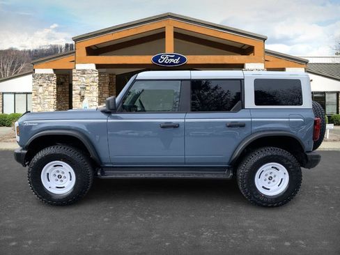 New 2025 Ford Bronco Heritage Edition image 7