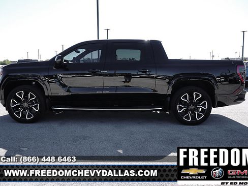 New 2025 GMC Sierra EV Denali image 4