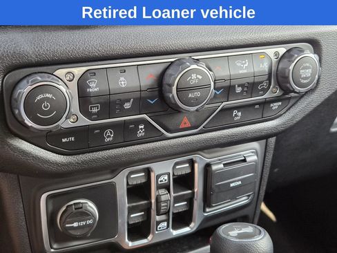 Used 2025 Jeep Wrangler Unlimited Sport AWD/4WD image 16