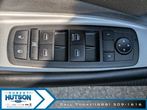 Used 2019 Dodge Journey SE w/ Premium Group image 15