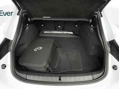 Used 2022 Porsche Taycan 4 Cross Turismo image 23