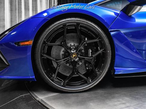 Used 2025 Lamborghini Revuelto image 47