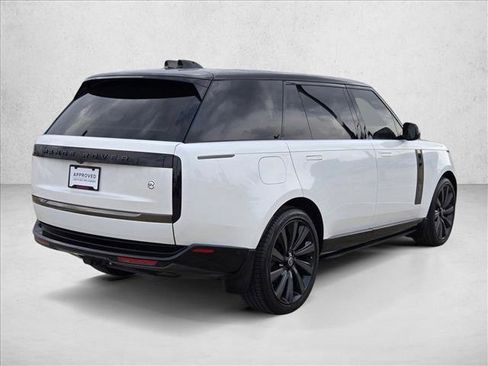 Used 2023 Land Rover Range Rover SV image 6