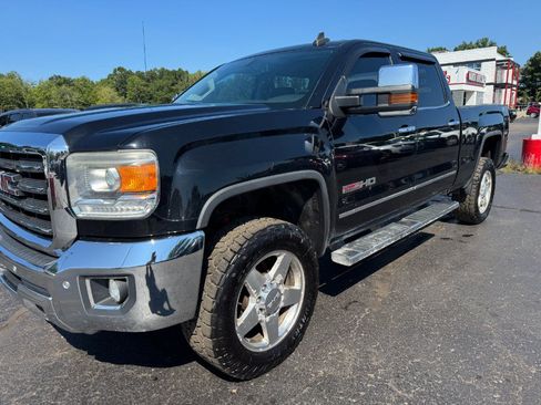 Used 2015 GMC Sierra 2500 SLT AWD/4WD image 9