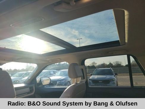 Used 2024 Ford Expedition Limited image 6