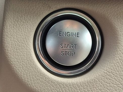 Certified 2016 Mercedes-Benz E 350 4MATIC Sedan image 23