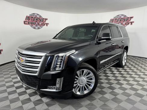 Used 2016 Cadillac Escalade Platinum AWD/4WD image 1