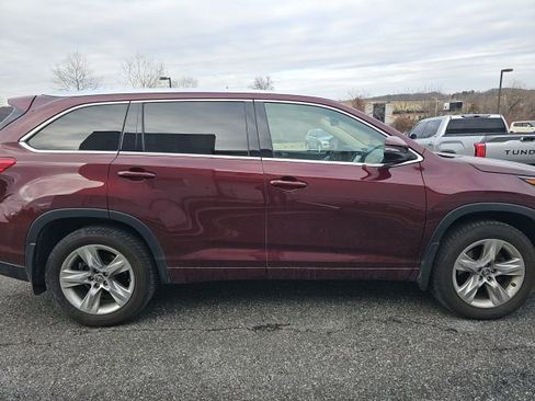 Used 2017 Toyota Highlander Limited image 8