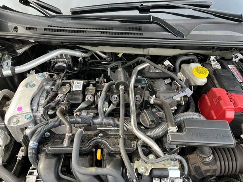 Used 2025 Nissan Sentra SV image 30