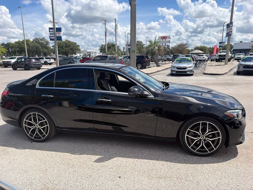 Used 2026 Mercedes-Benz C 300 Sedan image 4