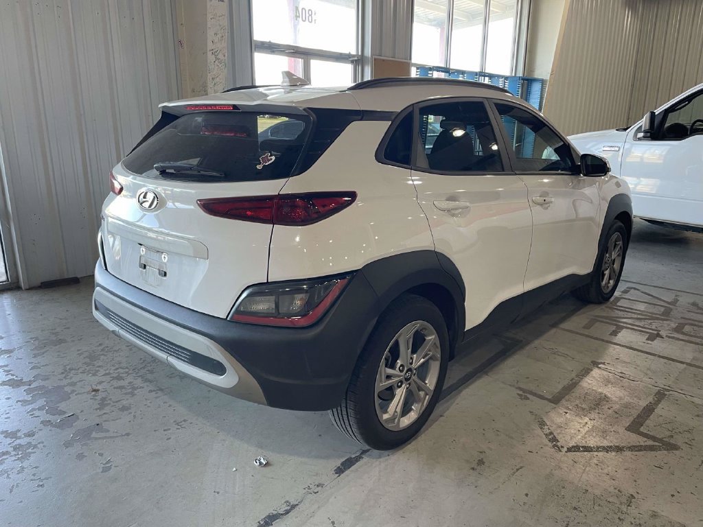 Used 2022 Hyundai Kona SEL FWD image 6