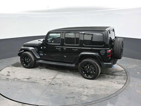 Used 2023 Jeep Wrangler Unlimited Sahara w/ Cold Weather Group AWD/4WD image 26