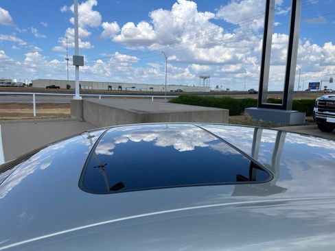 Used 2021 Lexus ES 350 w/ Premium Package FWD image 8