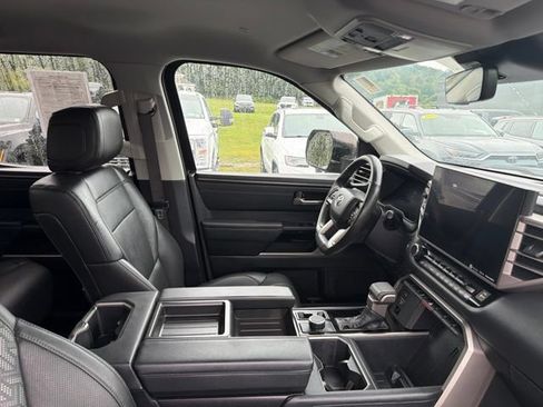 Used 2023 Toyota Tundra Limited AWD/4WD image 39