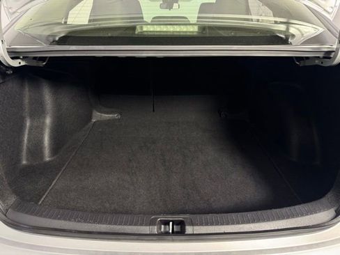 Used 2025 Toyota Corolla LE image 26