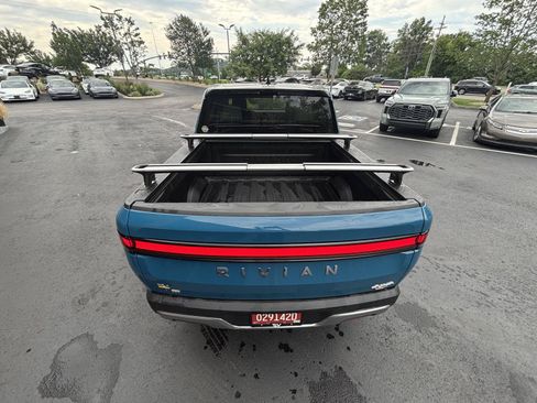 Used 2022 Rivian R1T Adventure AWD/4WD image 9