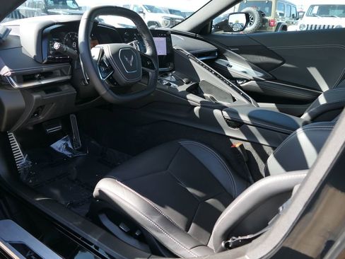 Used 2025 Chevrolet Corvette Stingray Coupe w/ 1LT image 9