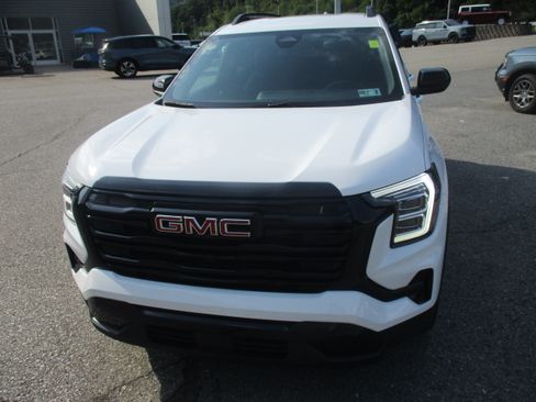 Used 2025 GMC Terrain Elevation w/ Black Edition AWD/4WD image 9