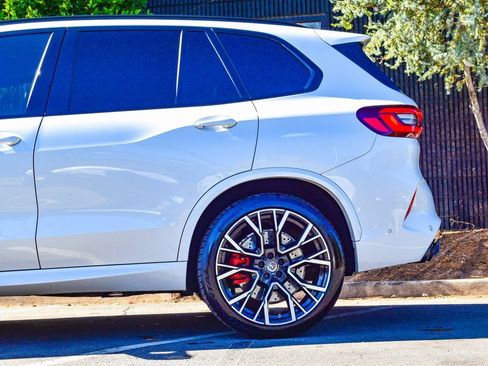 Used 2023 BMW X5 M w/ Competition Package image 9