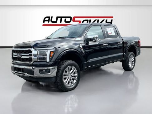 Used 2025 Ford F150 Lariat w/ Equipment Group 502A High AWD/4WD image 3
